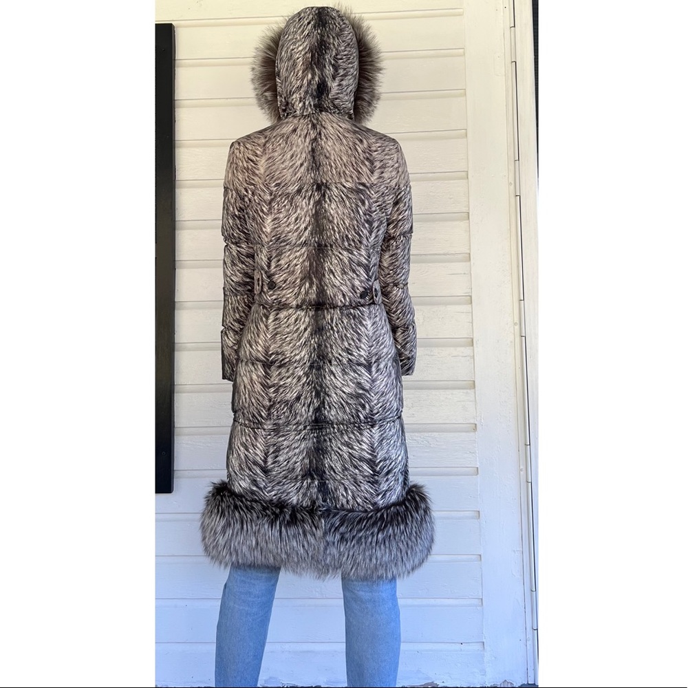 Oscar de la Renta Fox Print Silk Puffer Coat with Silver Fox Fur Trim